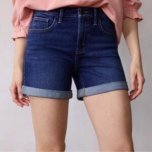 DKNY Rolled Cuff Blue Denim Women's Shorts, size 12